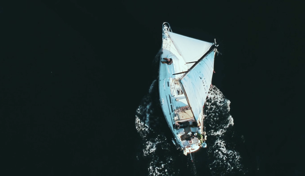 WATCH WHAT HAPPENS ON A SKI TRIP LIKE NOTHING YOU'VE SEEN BEFORE